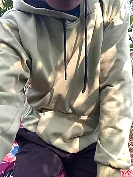 Snapshot of ShroveRising chatting on March 2025 09:33:02 AM ShroveRising online show from March 2025 09:33:02 AM