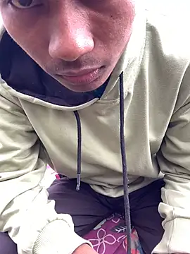 Snapshot of ShroveRising chatting on March 2025 07:16:01 AM ShroveRising online show from March 2025 07:16:01 AM