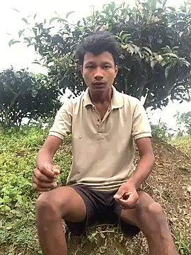 Snapshot of ShroveRising chatting on October 2025 05:31:02 AM ShroveRising online show from October 2025 05:31:02 AM