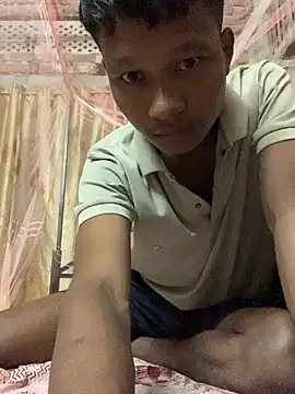 Snapshot of ShroveRising chatting on November 2025 04:17:02 PM ShroveRising online show from November 2025 04:17:02 PM