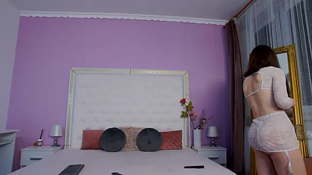 Lenna Paul online show from February 2026 05:15:01 AM