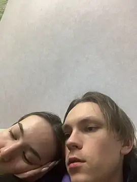 Alex17am online show from November 2025 09:13:02 PM