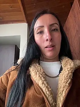 yaralyminjo2 online show from December 2024 09:08:02 PM