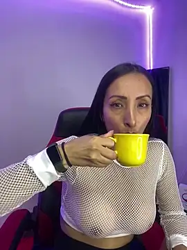 yaralyminjo2 online show from March 2025 02:10:02 PM