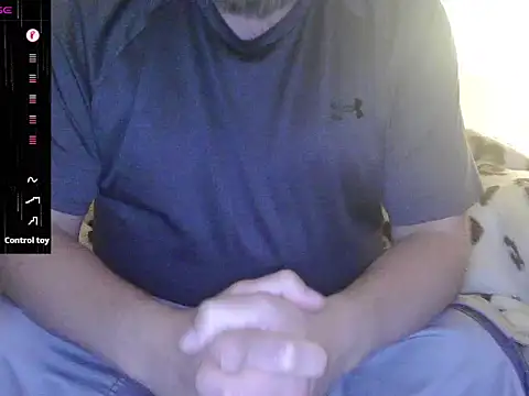 Snapshot of BondBroken chatting on April 2026 08:57:02 PM BondBroken online show from April 2026 08:57:02 PM