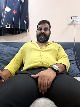 Snapshot of Fun_Guuy chatting on April 2026 03:40:02 AM Fun Guuy online show from April 2026 03:40:02 AM