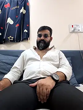 Snapshot of Fun_Guuy chatting on April 2026 03:50:02 AM Fun Guuy online show from April 2026 03:50:02 AM