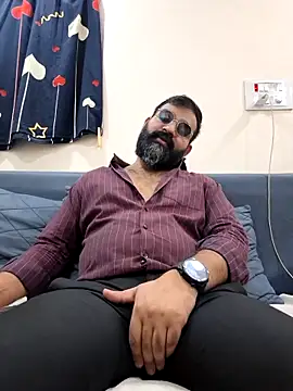 Snapshot of Fun_Guuy chatting on April 2026 04:56:01 AM Fun Guuy online show from April 2026 04:56:01 AM