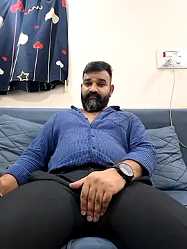 Snapshot of Fun_Guuy chatting on May 2026 03:26:01 AM Fun Guuy online show from May 2026 03:26:01 AM