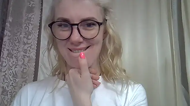 Snapshot of Pabonya91 chatting on February 2025 06:20:02 PM Pabonya91 online show from February 2025 06:20:02 PM