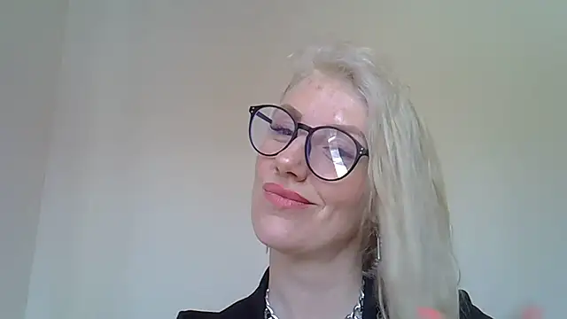 Snapshot of Pabonya91 chatting on March 2025 08:01:02 AM Pabonya91 online show from March 2025 08:01:02 AM