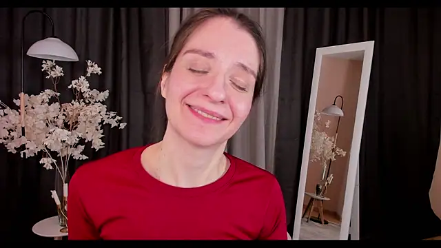 Snapshot of helentasty chatting on February 2025 06:19:01 AM helentasty online show from February 2025 06:19:01 AM
