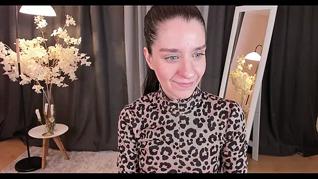 Snapshot of helentasty chatting on February 2025 03:17:02 AM helentasty online show from February 2025 03:17:02 AM