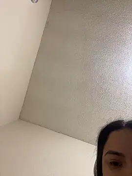 Snapshot of Rafaella00 chatting on January 2025 05:30:01 PM Rafaella00 online show from January 2025 05:30:01 PM