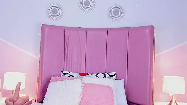 Snapshot of Krystal_cambell1 chatting on November 2025 04:15:02 AM Krystal cambell1 online show from November 2025 04:15:02 AM