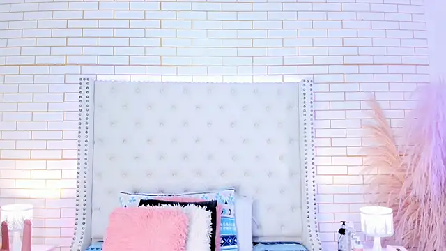 Snapshot of Krystal_cambell1 chatting on February 2026 07:51:02 PM Krystal cambell1 online show from February 2026 07:51:02 PM