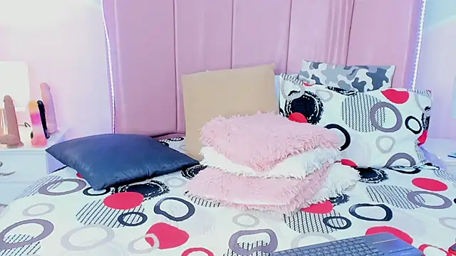 Snapshot of Krystal_cambell1 chatting on February 2026 08:21:01 PM Krystal cambell1 online show from February 2026 08:21:01 PM