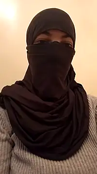 Snapshot of Liliiiblow chatting on December 2024 07:39:02 AM Liliiiblow online show from December 2024 07:39:02 AM