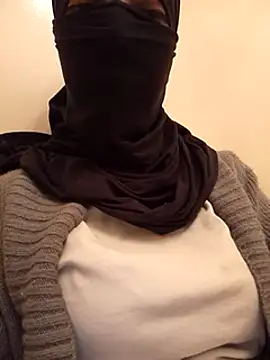 Snapshot of Liliiiblow chatting on December 2024 07:40:01 AM Liliiiblow online show from December 2024 07:40:01 AM