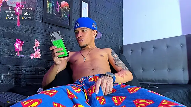 Romancartier 1 online show from December 2025 07:03:02 AM