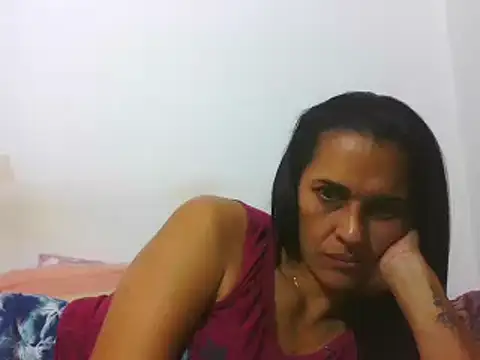 Snapshot of latinbrunettet chatting on January 2025 04:59:01 PM latinbrunettet online show from January 2025 04:59:01 PM