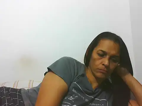 Snapshot of latinbrunettet chatting on November 2025 01:34:01 PM latinbrunettet online show from November 2025 01:34:01 PM