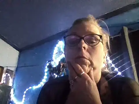 Snapshot of boobookittyfuck33 chatting on January 2025 05:59:01 AM boobookittyfuck33 online show from January 2025 05:59:01 AM