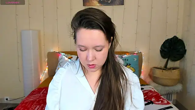 Mira Karter online show from May 2026 04:08:02 AM