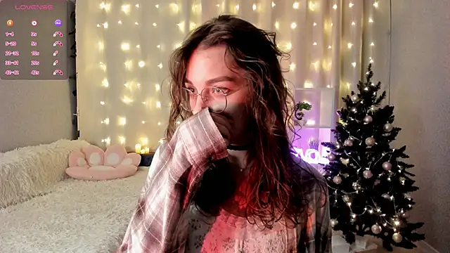 Snapshot of AraCopple chatting on January 2025 05:41:01 PM AraCopple online show from January 2025 05:41:01 PM