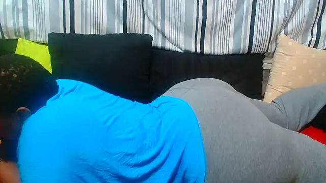 Snapshot of AfricanBigAssxx98 chatting on May 2026 06:14:02 PM AfricanBigAssxx98 online show from May 2026 06:14:02 PM
