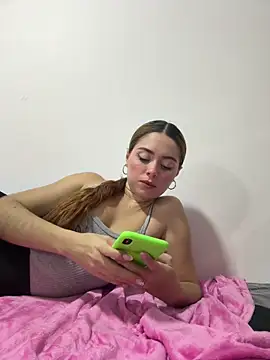 Hana and Zeta online show from February 2026 01:27:02 PM