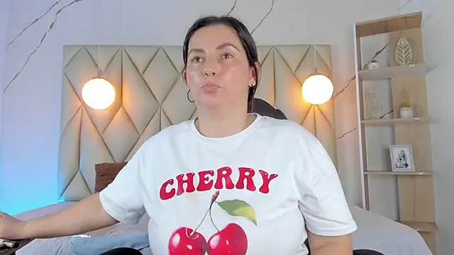 angelswets online show from November 2025 02:06:01 PM