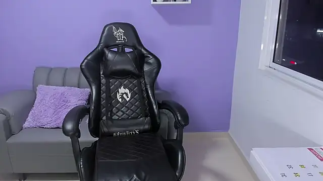 Snapshot of boomsar01 chatting on January 2025 02:03:02 AM boomsar01 online show from January 2025 02:03:02 AM