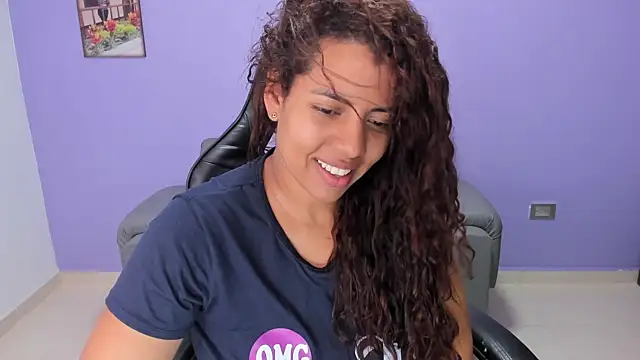 Snapshot of boomsar01 chatting on September 2025 02:33:01 AM boomsar01 online show from September 2025 02:33:01 AM