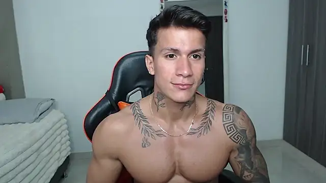 pettergrey1 online show from April 2026 09:06:02 PM