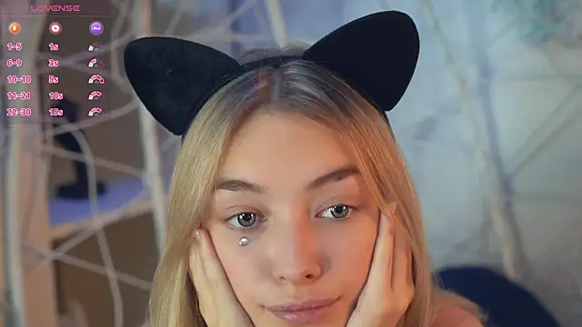 Snapshot of FlairCunard chatting on December 2024 07:14:02 PM FlairCunard online show from December 2024 07:14:02 PM