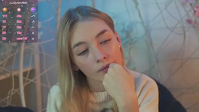 Snapshot of FlairCunard chatting on January 2025 09:16:01 PM FlairCunard online show from January 2025 09:16:01 PM