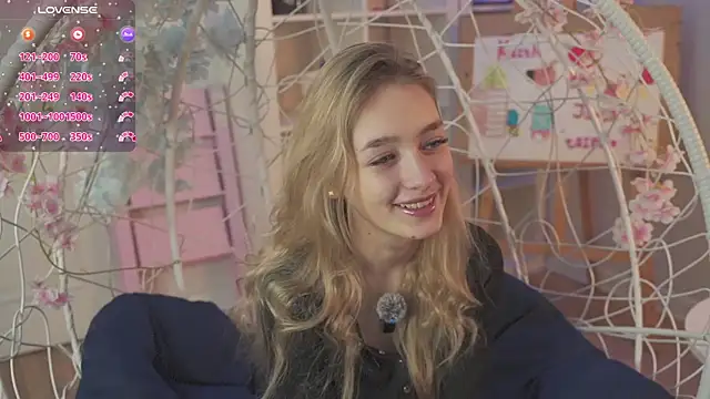 Snapshot of FlairCunard chatting on February 2025 03:32:02 PM FlairCunard online show from February 2025 03:32:02 PM