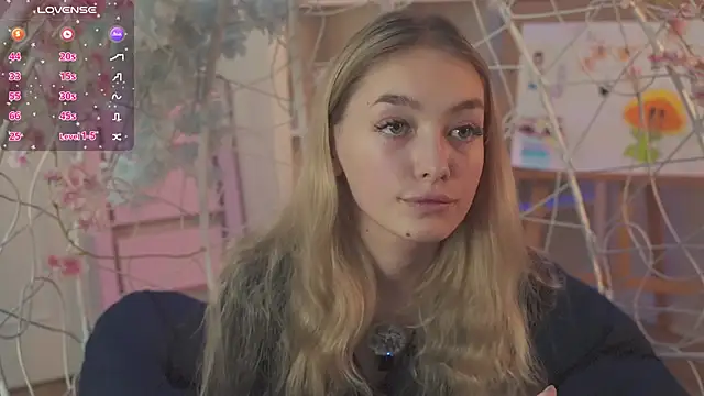 Snapshot of FlairCunard chatting on February 2025 09:42:01 PM FlairCunard online show from February 2025 09:42:01 PM