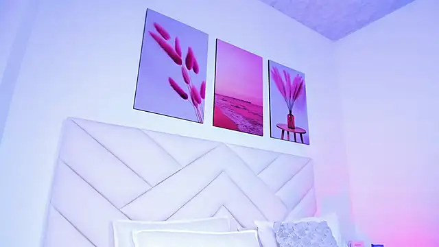 zoe rivers online show from February 2026 06:25:02 PM