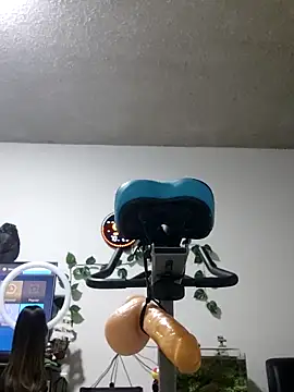 jesicardiente27 online show from March 2026 10:34:02 PM