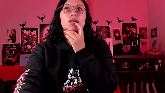 lilith-deveraux online show from April 2026 02:58:01 PM