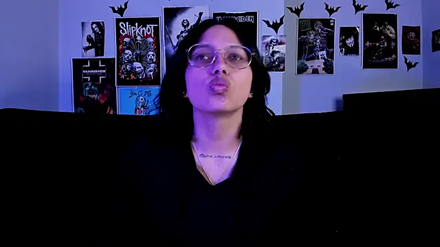 Snapshot of lilith-deveraux chatting on June 2026 05:06:01 PM lilith-deveraux online show from June 2026 05:06:01 PM