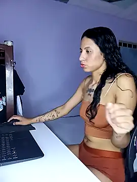 Karii-R online show from December 2024 03:38:02 AM