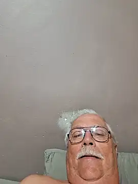 Snapshot of NawtyB1965 chatting on February 2026 03:50:01 AM NawtyB1965 online show from February 2026 03:50:01 AM