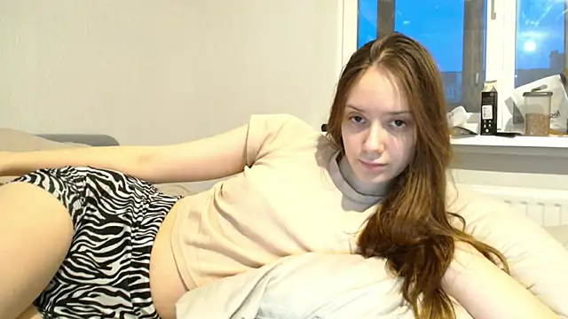 Irma-Bennet online show from November 2025 02:00:01 PM