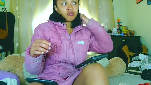 Snapshot of Samary_thomas chatting on April 2026 02:43:02 PM Samary thomas online show from April 2026 02:43:02 PM