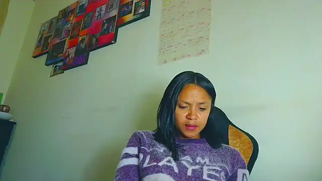 Snapshot of Samary_thomas chatting on May 2026 12:52:01 AM Samary thomas online show from May 2026 12:52:01 AM