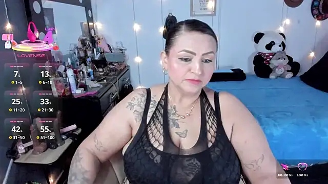 Ivonnee   online show from November 2025 03:39:02 AM