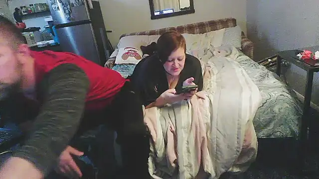 Snapshot of Cooperstone chatting on December 2024 10:21:01 PM Cooperstone online show from December 2024 10:21:01 PM